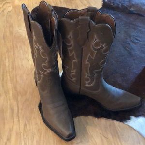 Women’s Justin Boots